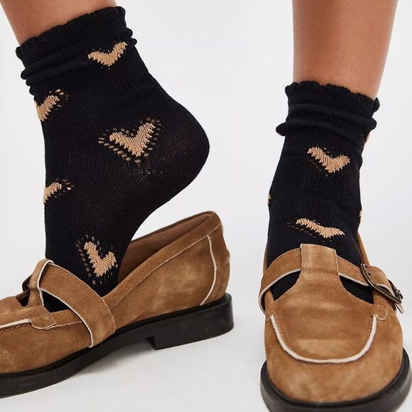 free people Black Tan Hearts Cupid Bow Knit Scalloped Socks - Picture 1 of 10